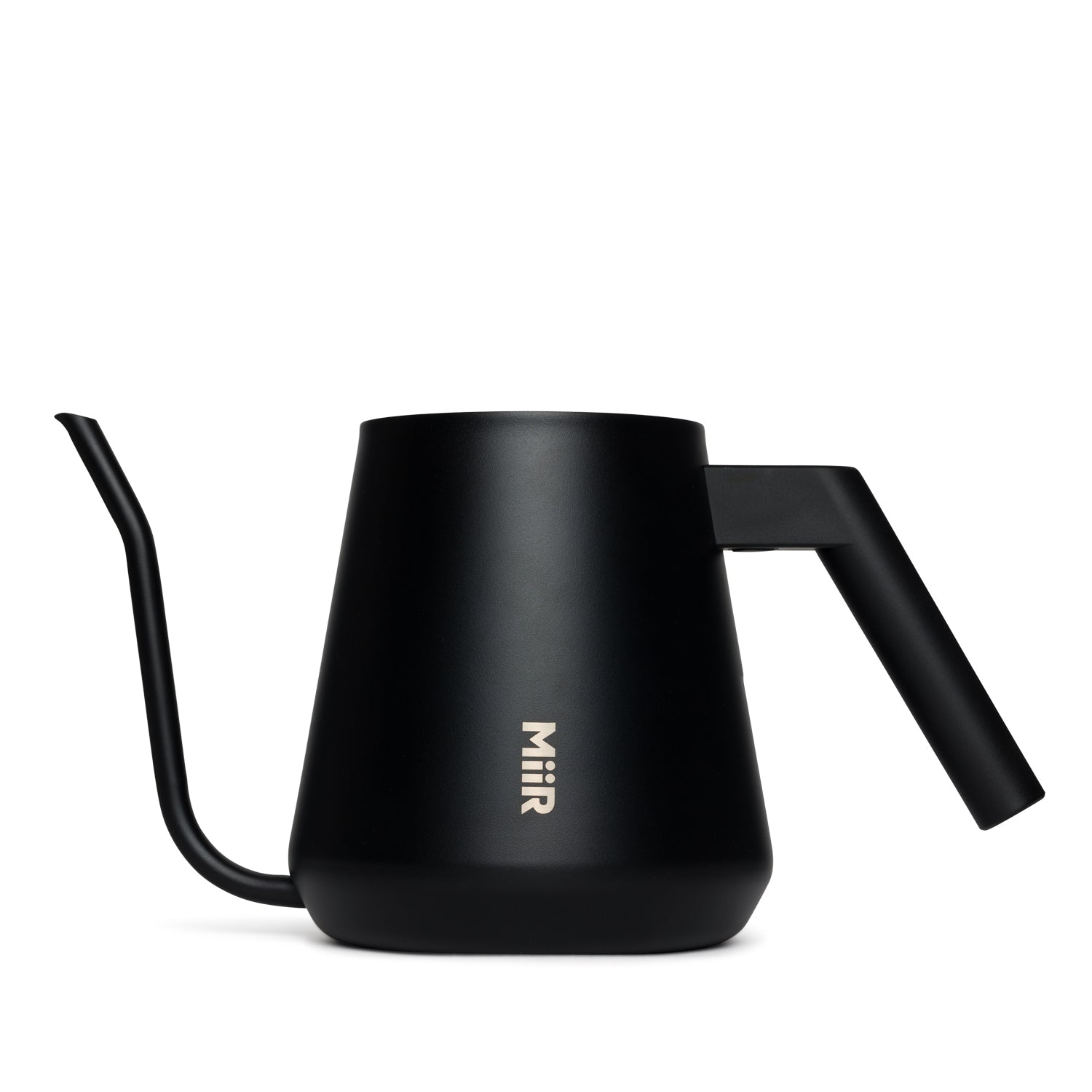 new-standard-pour-over-kettle-q7 Pour_Over_Kettle_Black_Studio_0222_Front.jpg