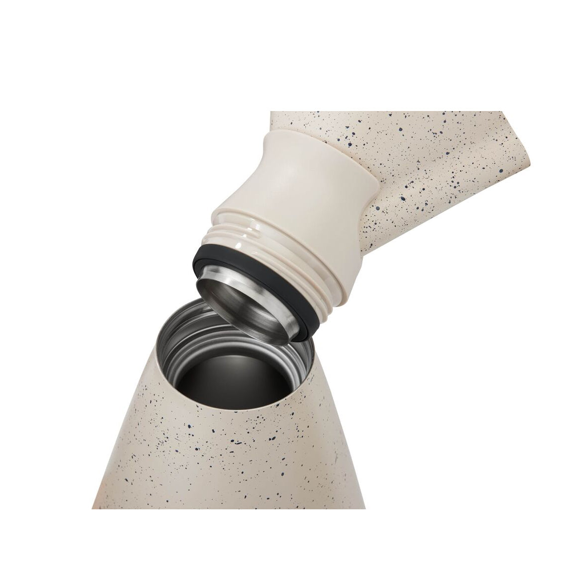 new-standard-carafe-k7 WebPDP-33oz_New_Standard_Carafe_Desert_Tan_Speckle_Studio__CAR1SVOS224_45_Top_Staged.jpg