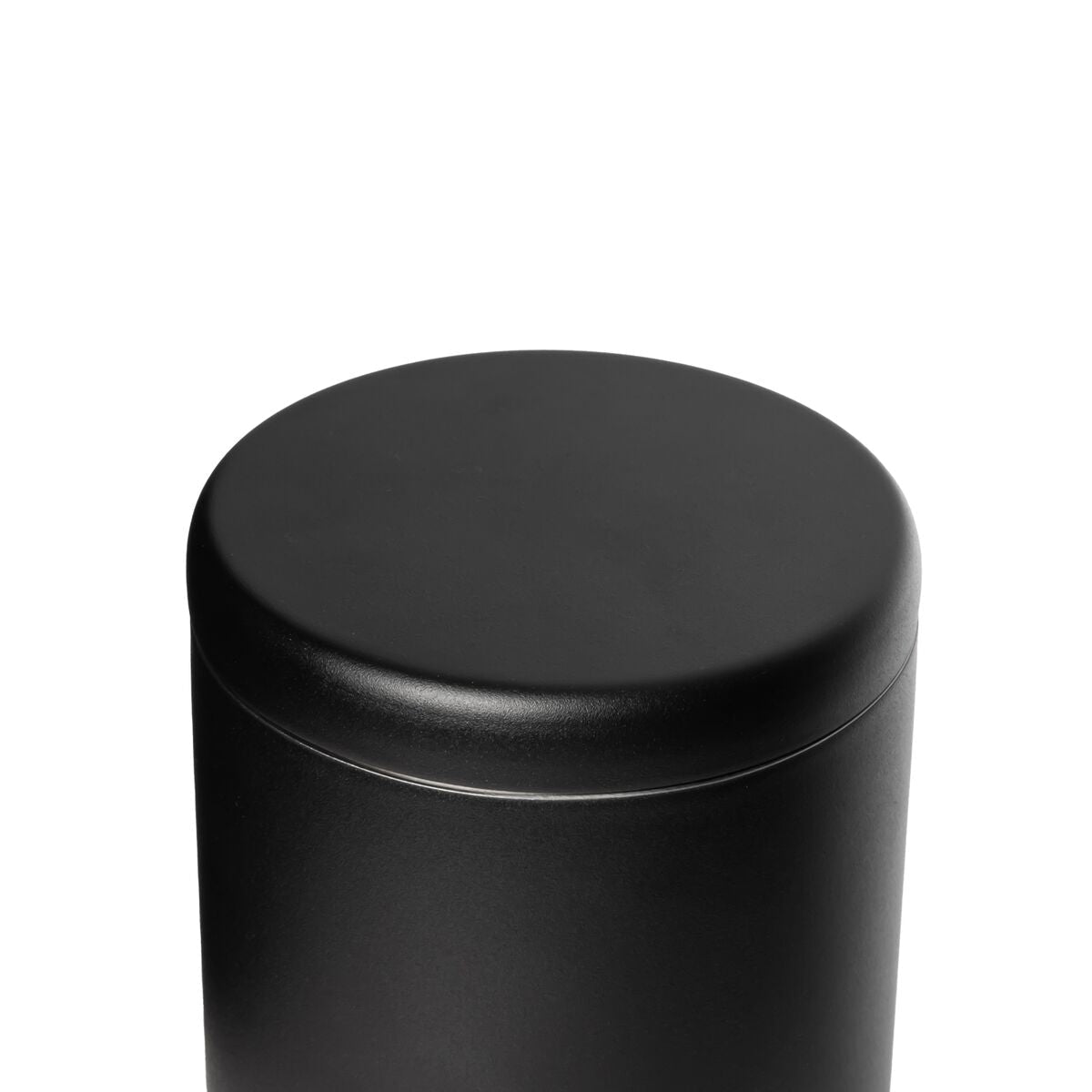 airlock-coffee-canister-n6 WebPDP-Airlock_Coffee_Canister__ACN2SVOS002_Black_X2Studio_45_Deg_Lid_On.jpg