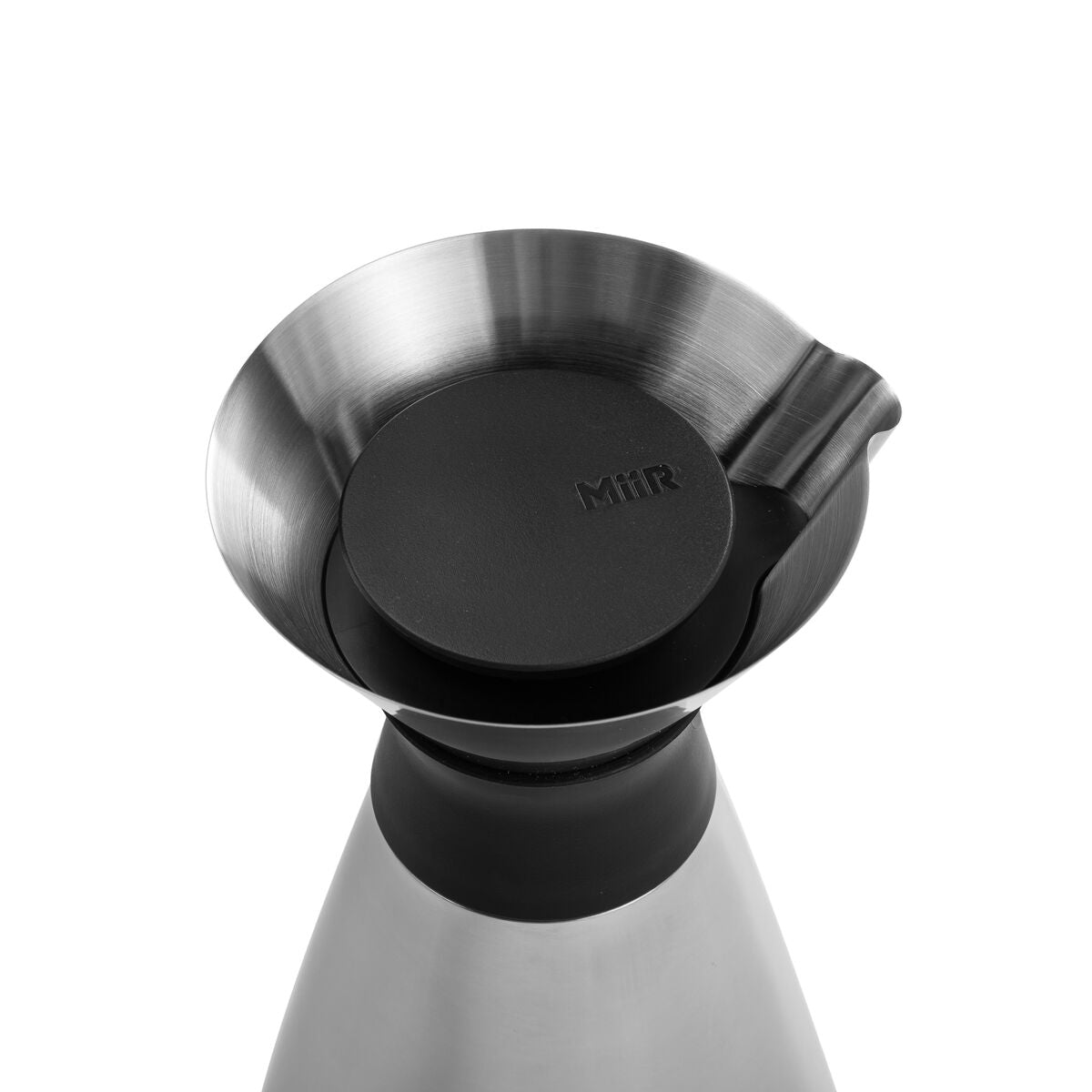 new-standard-carafe-k7 WebPDP-PolishedStainlessCarafe_33oz_SS_StudioX207182024_45degree__CAR1SVOS005.jpg