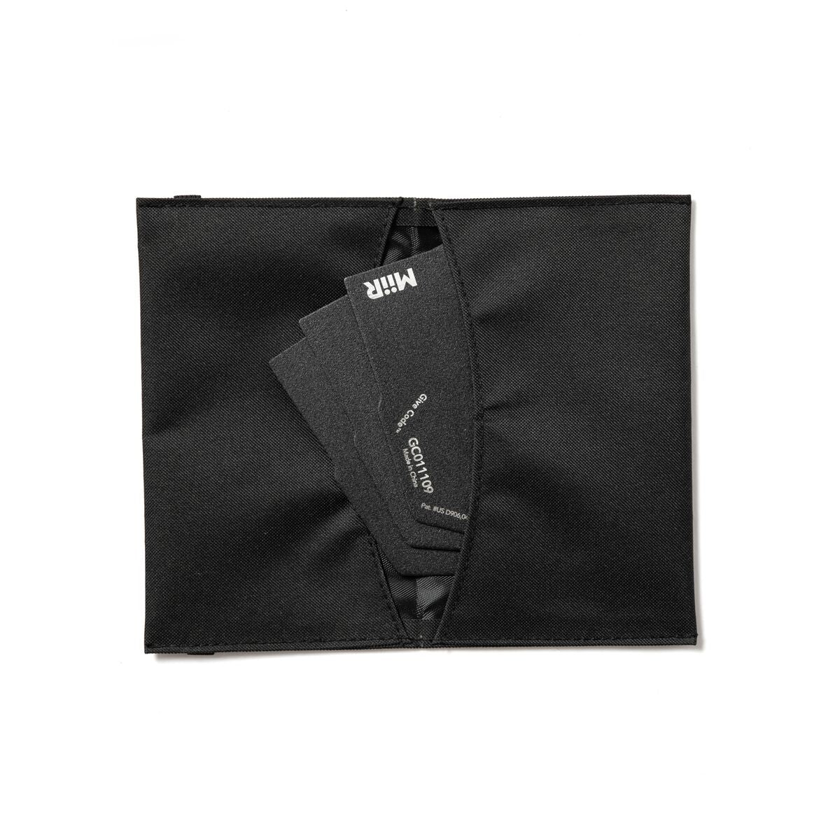 pourigami-j7 WebPDP-Pourigami_Black_Case__POG2SN00002_Studio_Open.jpg