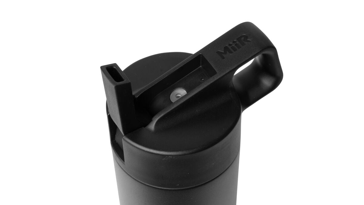 straw-bottle-w3 WebPDP-Straw_Lid_2_Black_Studio_0221_45deg_Open__WMB1SL20002.jpg