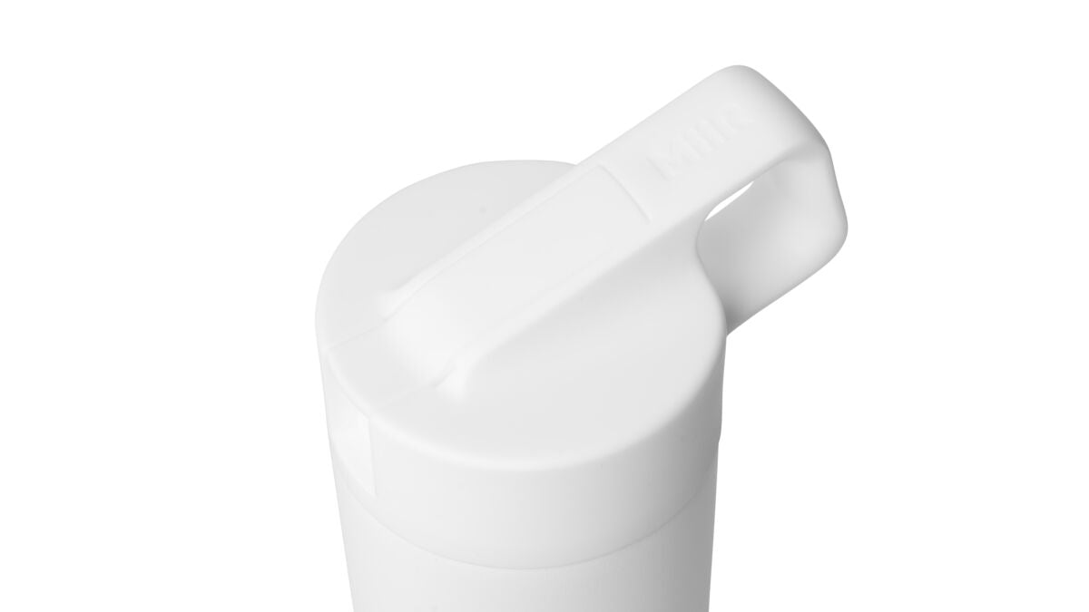 straw-bottle-w3 WebPDP-Straw_Lid_2_White_Studio_0221_45deg_Closed__WMB2SL20001.jpg